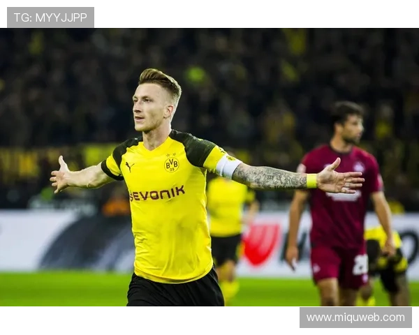 德天空报道多特34岁老将格罗斯续约前景不明未来充满变数